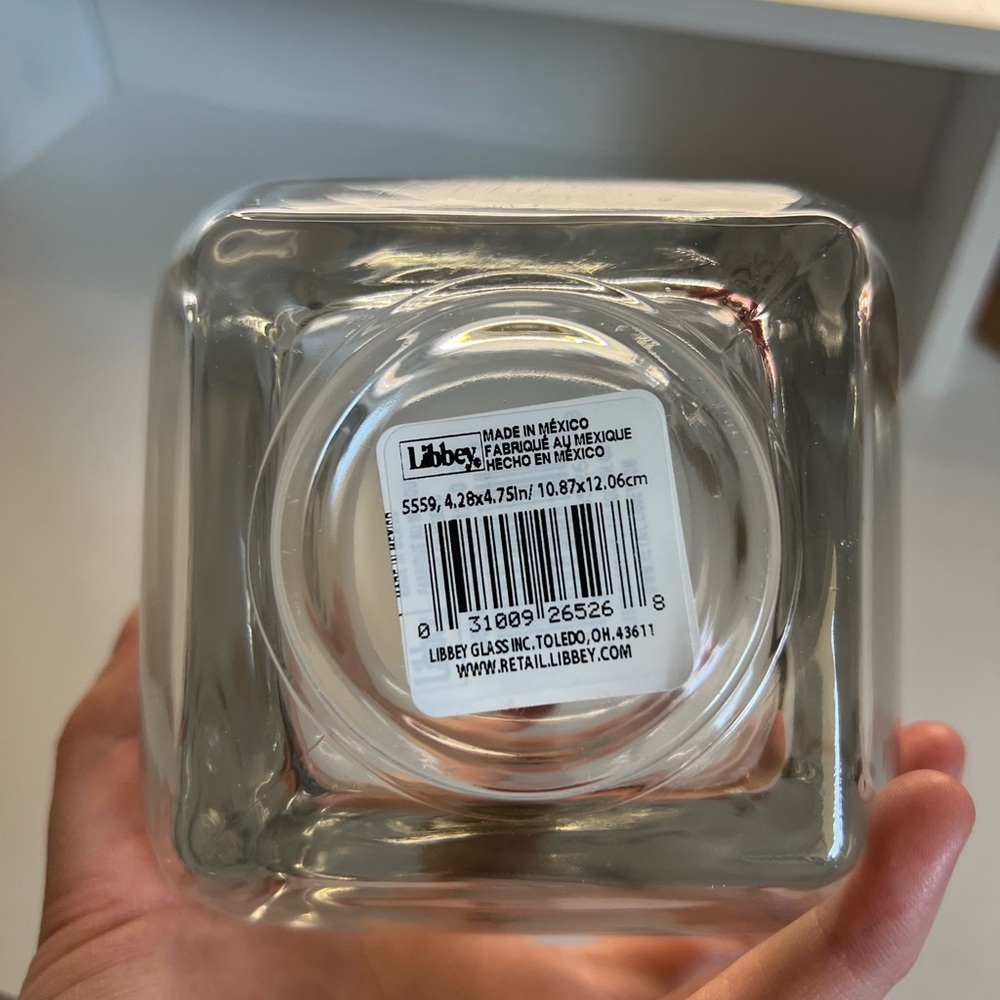 New Libbey Clear Glass Tapered Curved Votive Square Vase Decoration - Picture 6 of 6